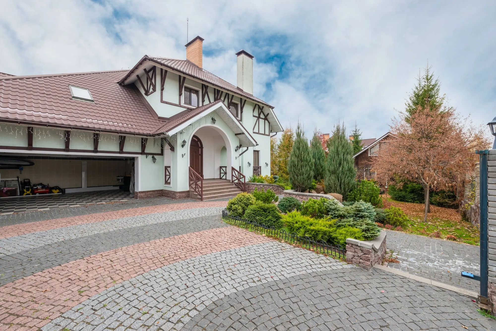 Classic driveway in warm earth tones